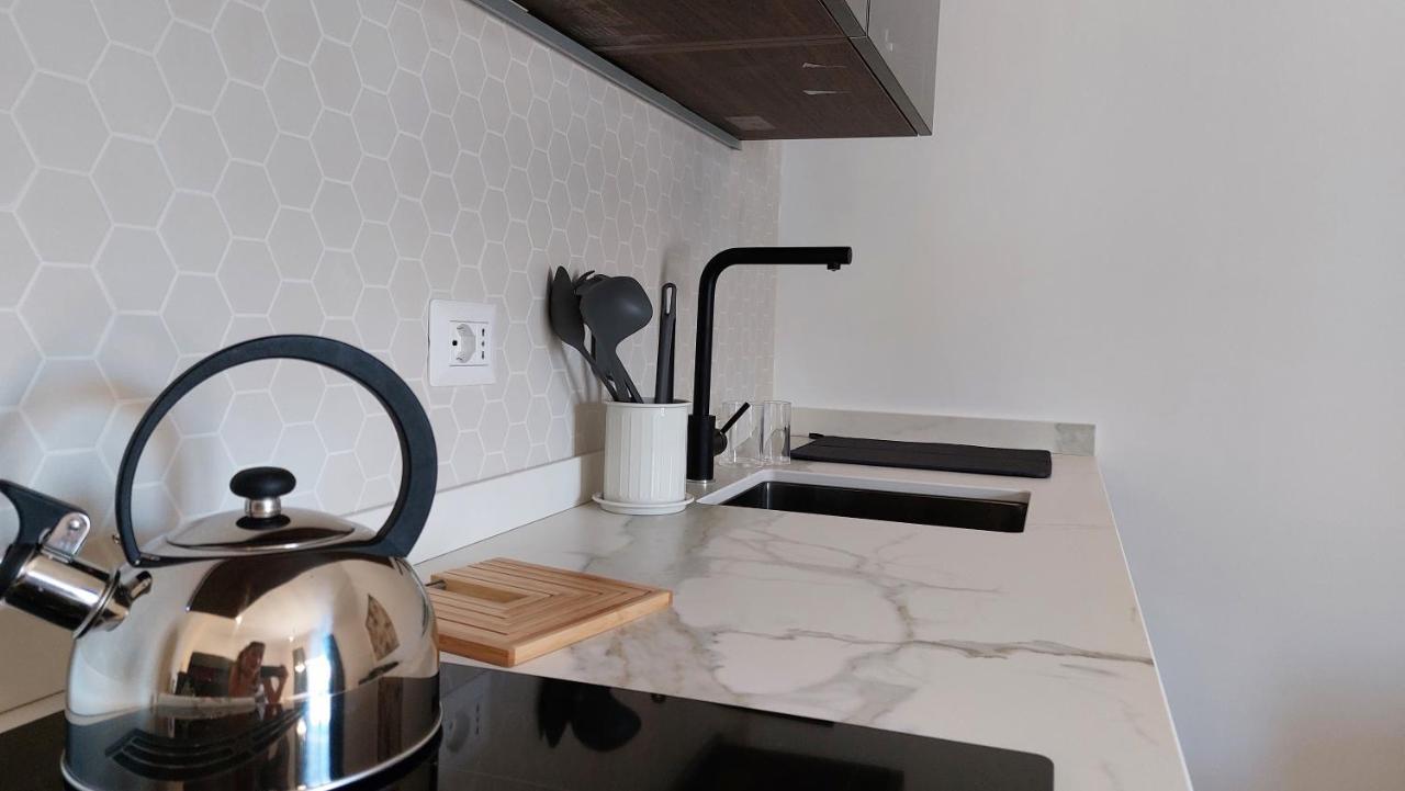 Dimora San Bartolomeo - Design, Panoramic View & Culture Apartment Roma Exterior foto